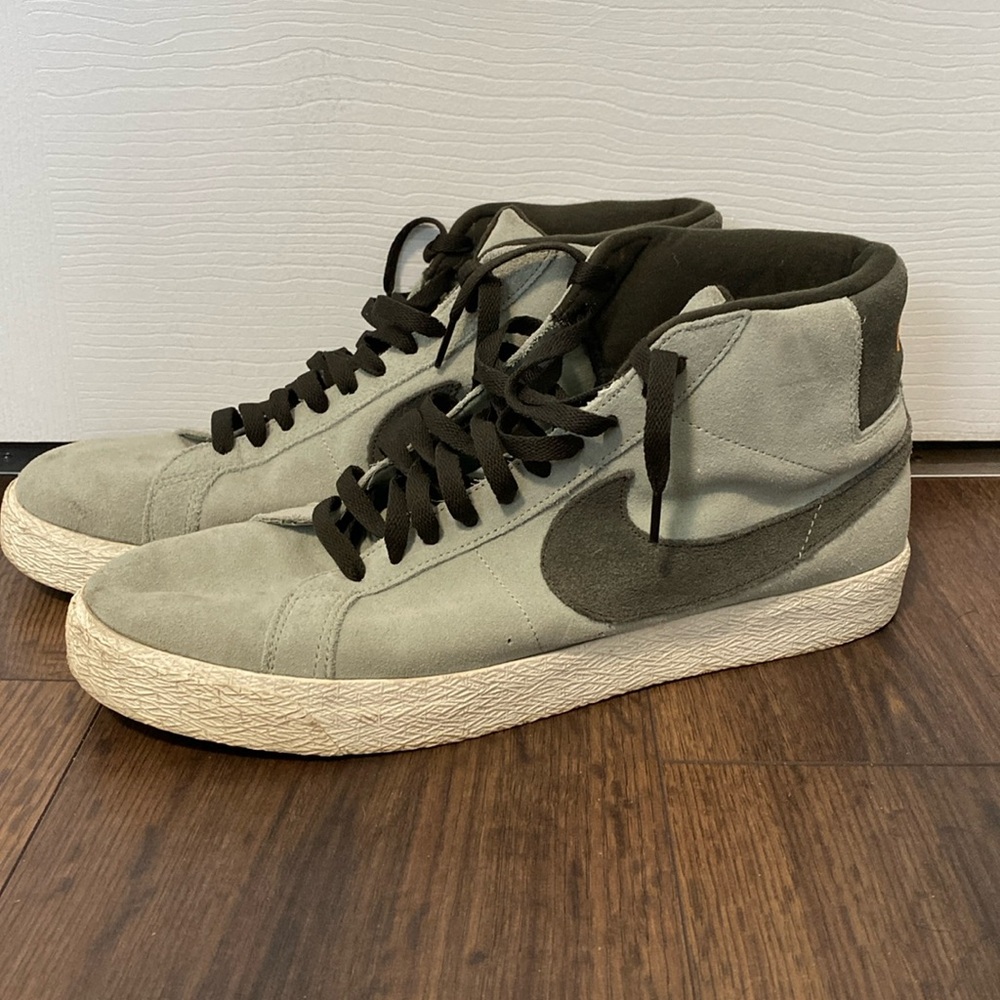 Men’s Nike SB Blazer Mids